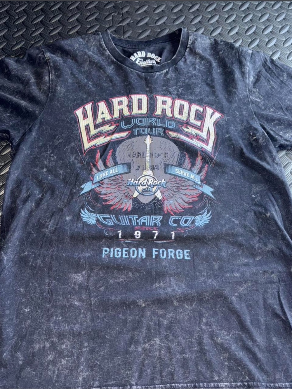 Hard Rock World Tour Mens T Shirt Short Sleeve L Black